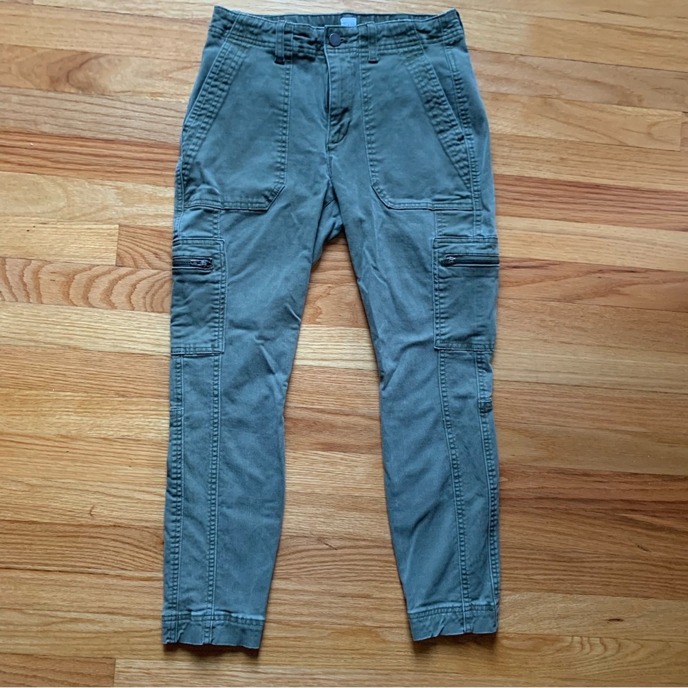 Gap Army Green Cargo Pants